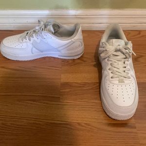 NIKE AIR FORCE 1 REACT